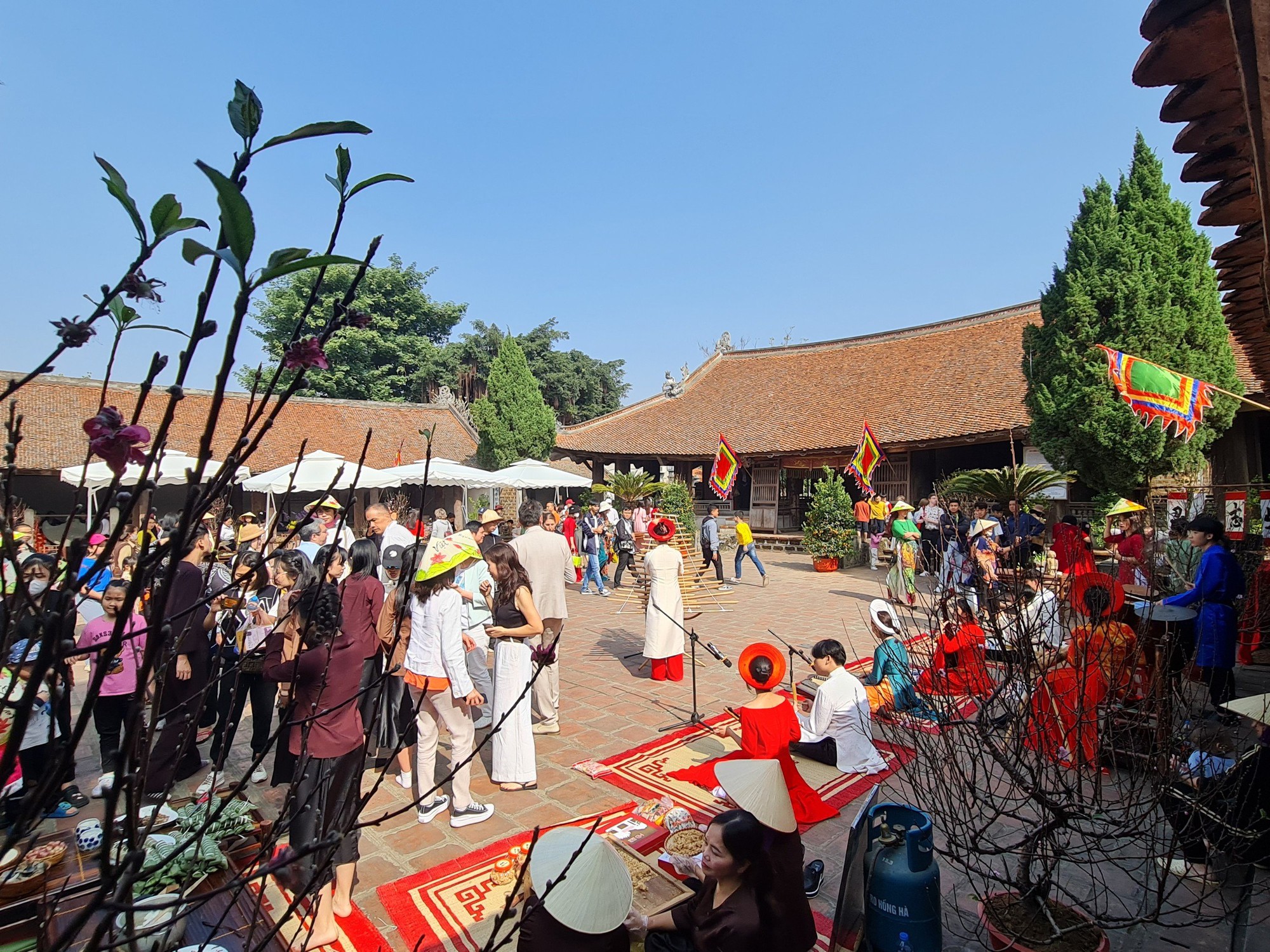 Cẩm nang phá đảo Tour 1 ngày Đường Lâm - Sơn Tây