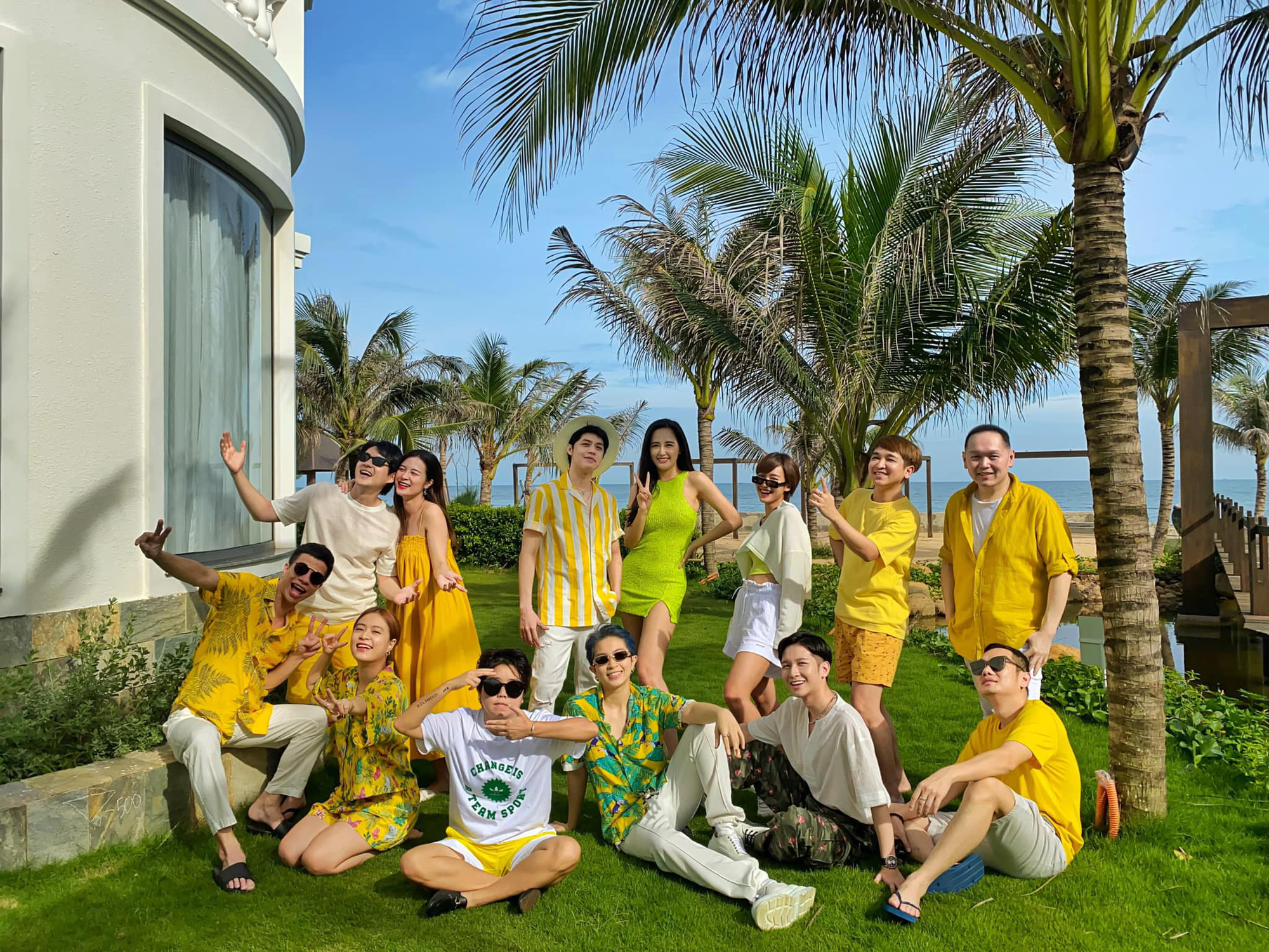 Dresscode nhóm bạn trẻ chuẩn bị đi Thảo Viên Resort